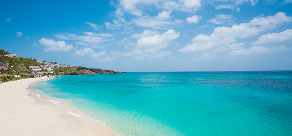 This image has an empty alt attribute; its file name is grenada-beach.jpg